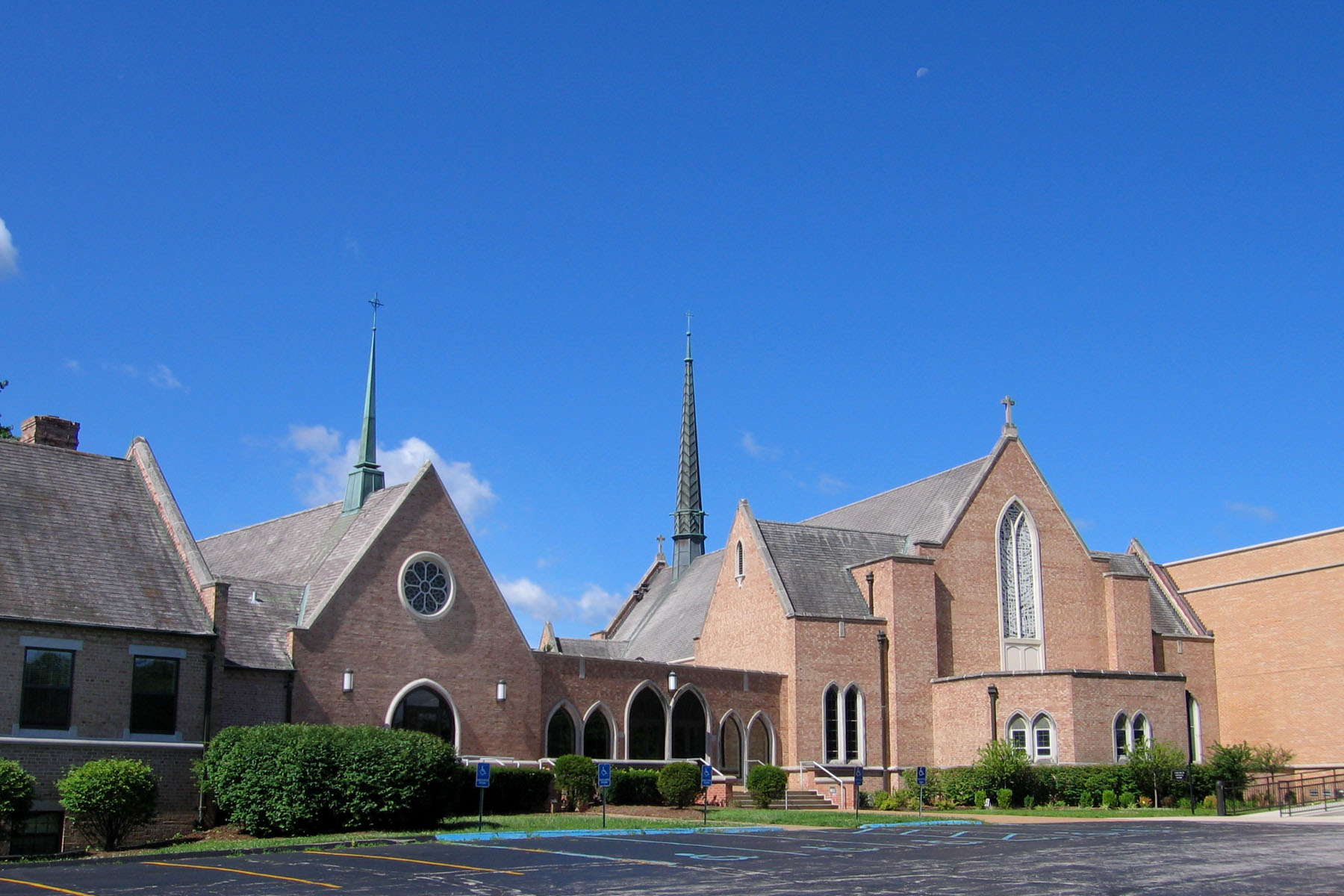 Bonhomme Presbyterian new sanctuary