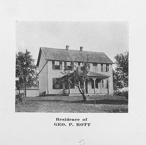 Page 139 Photo 32