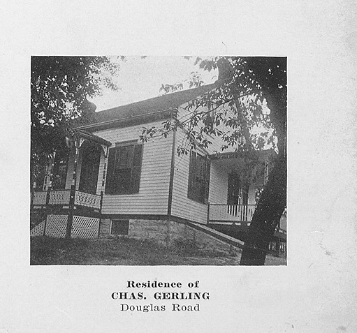 Page 139 Photo 35